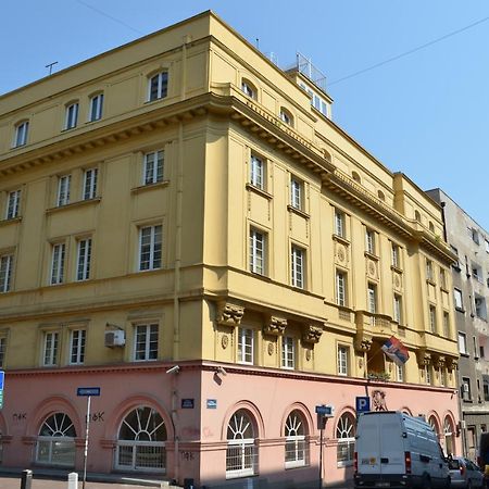 Petar Drapsin Hostel Belgrado Esterno foto