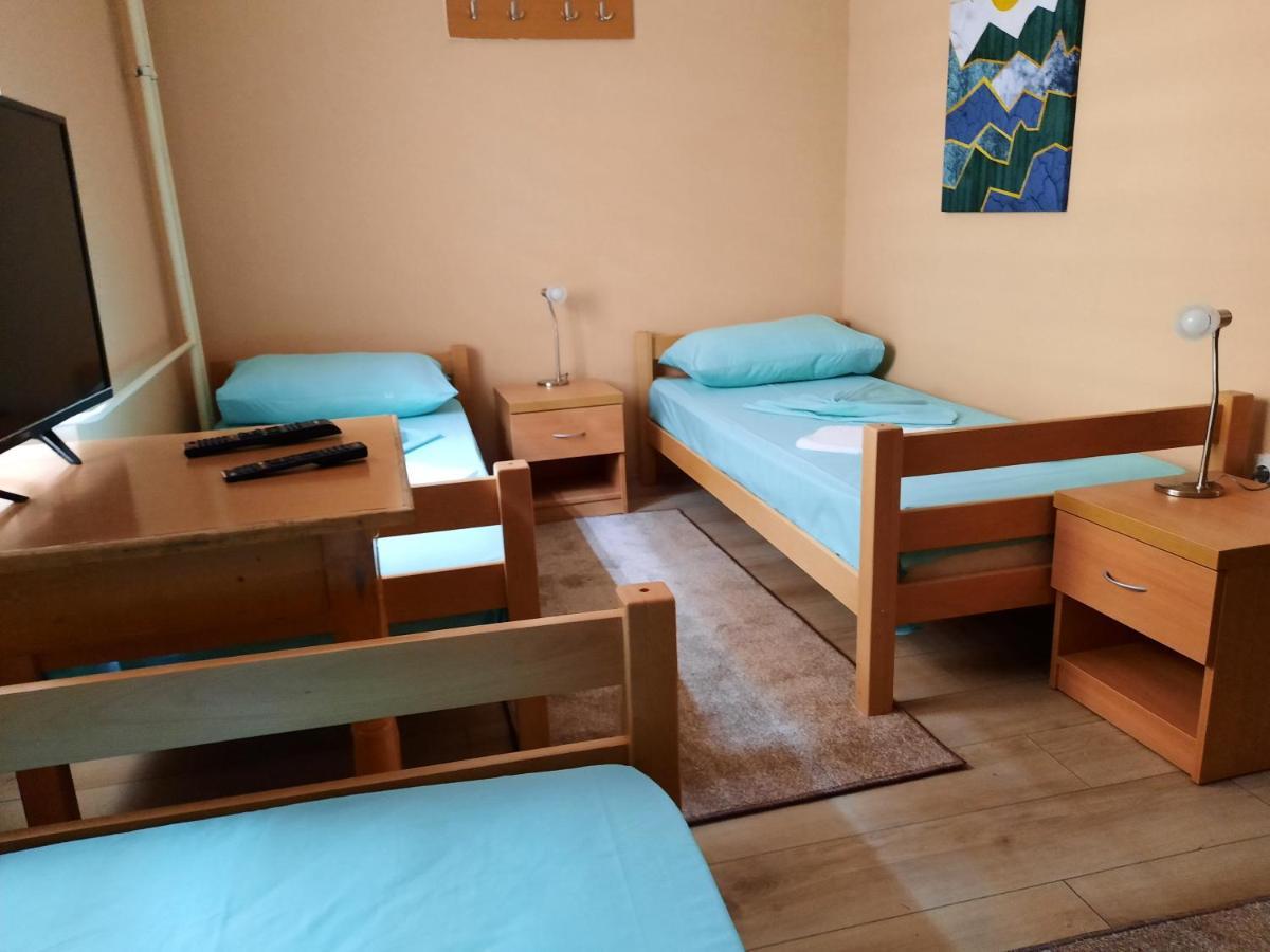 Petar Drapsin Hostel Belgrado Esterno foto
